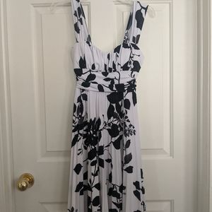 Speechless knee-length sweetheart dress